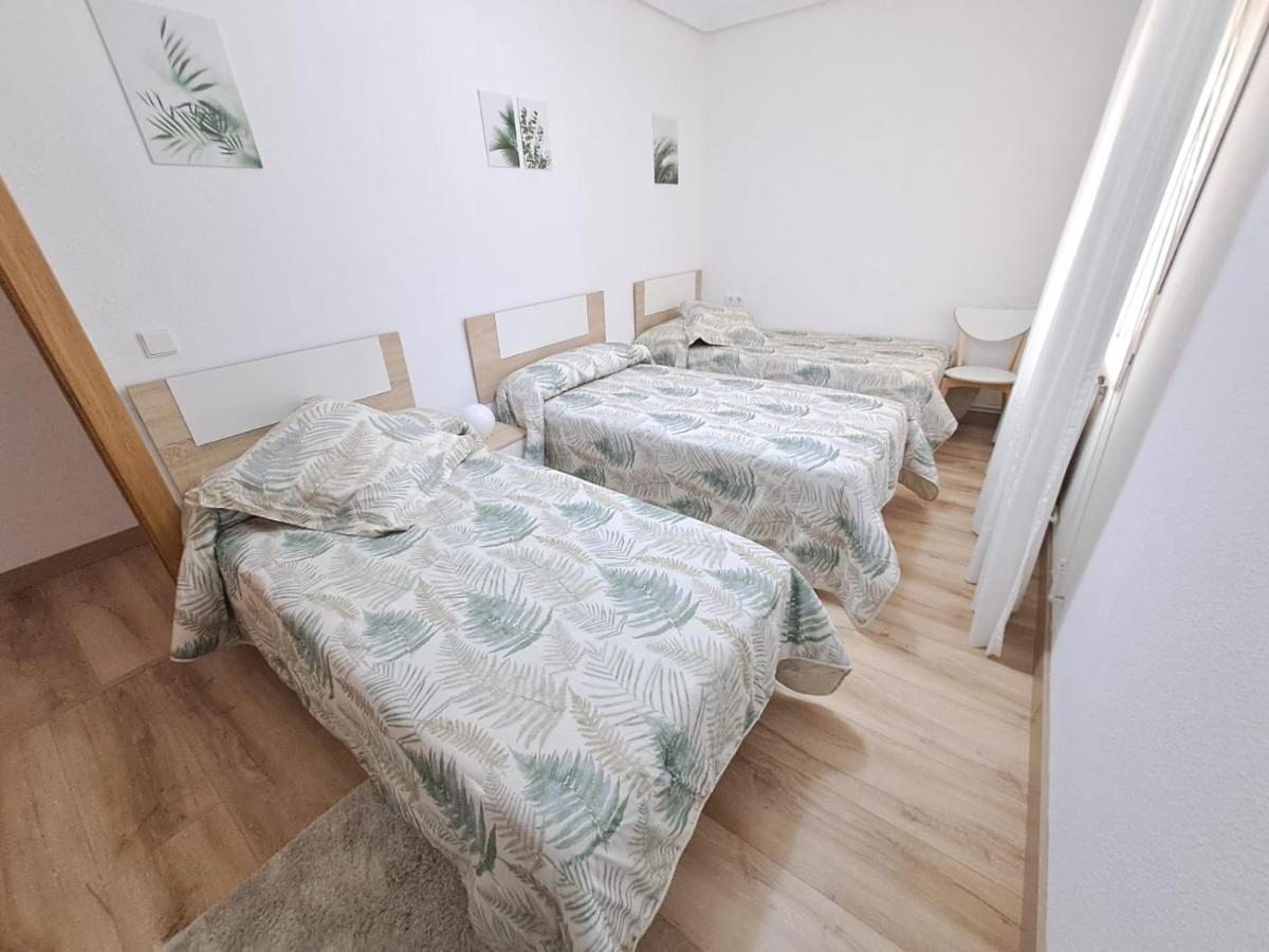 Apartamento De 120M2 Al Lado De Cabarceno Saron Exterior photo