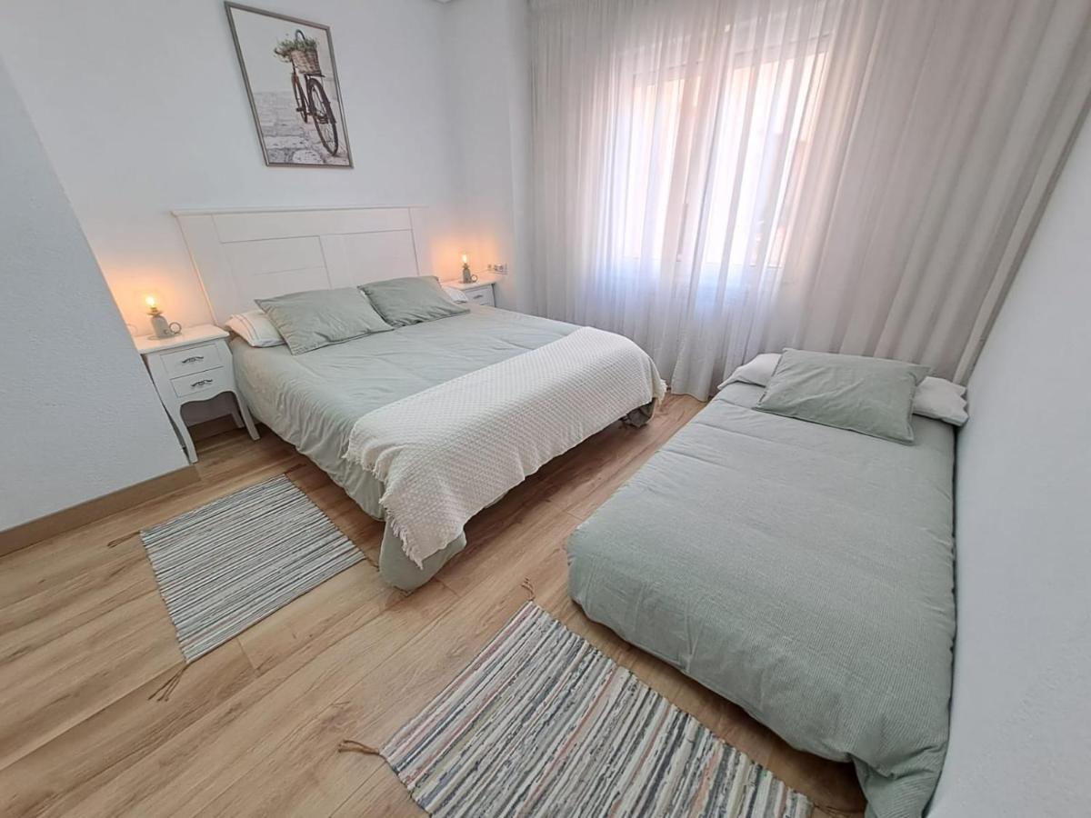 Apartamento De 120M2 Al Lado De Cabarceno Saron Exterior photo